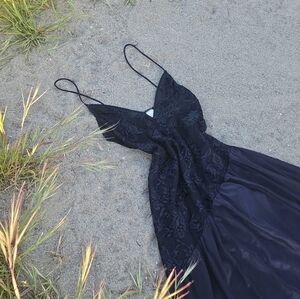 Assymetrical black lace maxi dress